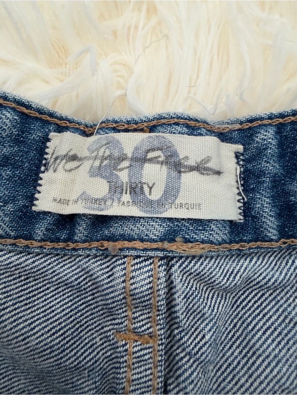 We The Free Good Time Relaxed Denim Distressed Cut Off Shorts - Picture 5 of 8
